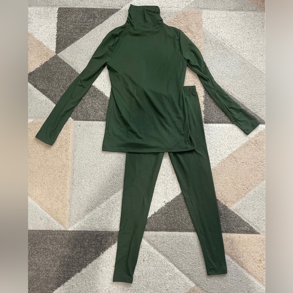 Nwot Turtleneck Matching Set Bundle - image 3